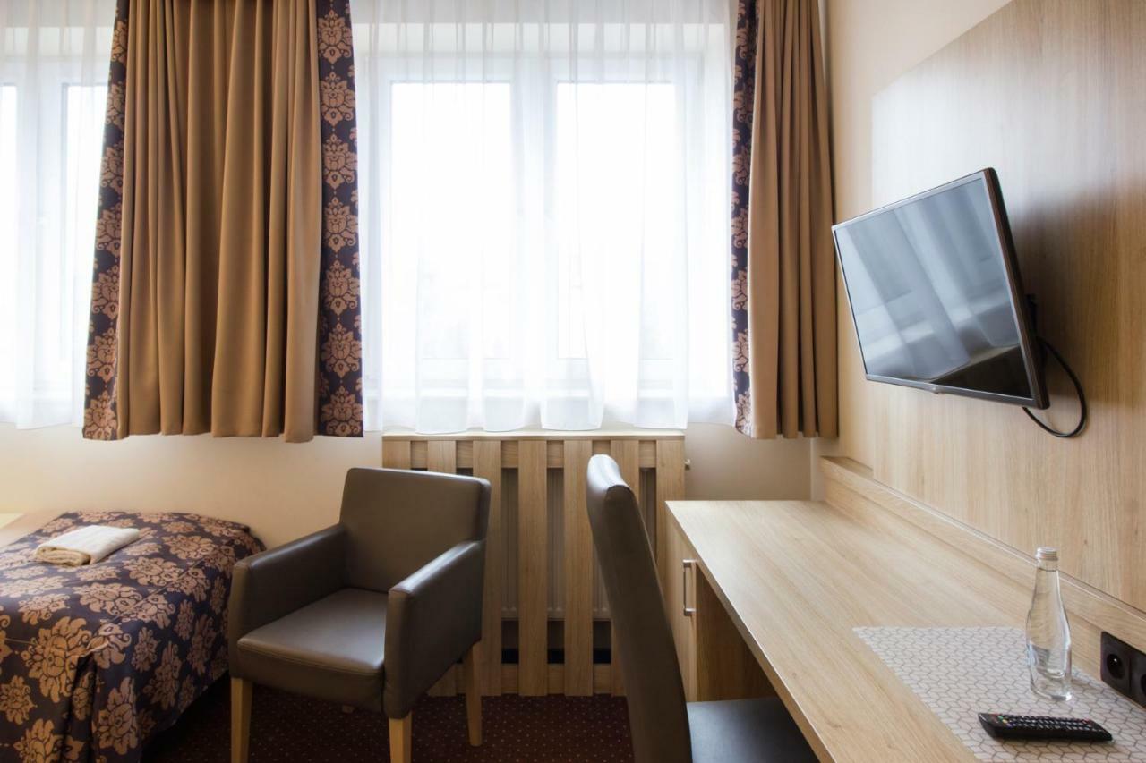 Motel Db2000 Biłgoraj Exterior foto
