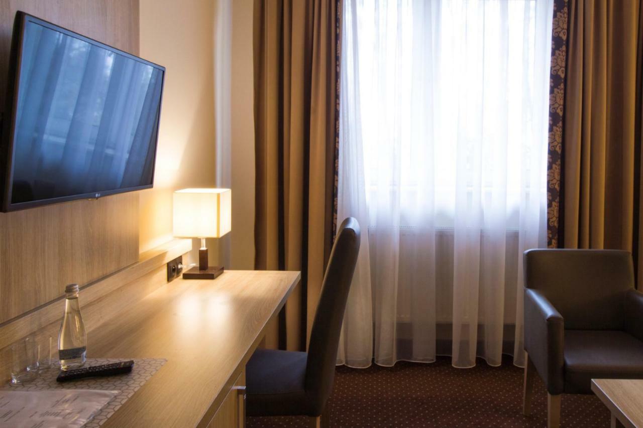 Motel Db2000 Biłgoraj Exterior foto
