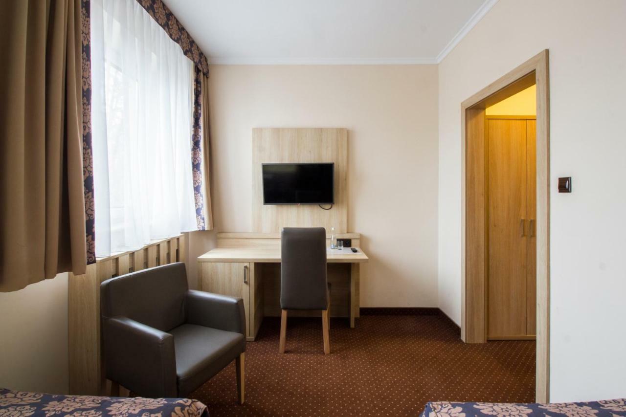 Motel Db2000 Biłgoraj Exterior foto